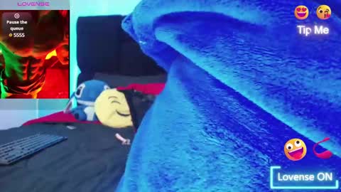 Snapshot of alex_charol chatting on January 8, 5:59 pm charol online show from January 8, 5:59 pm