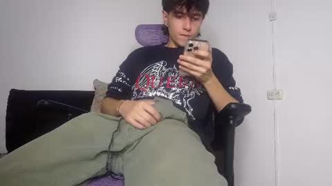 alex_connorr online show from July 22, 10:56 pm
