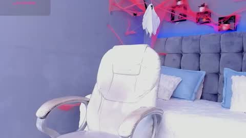 alex online show from October 30, 12:17 pm