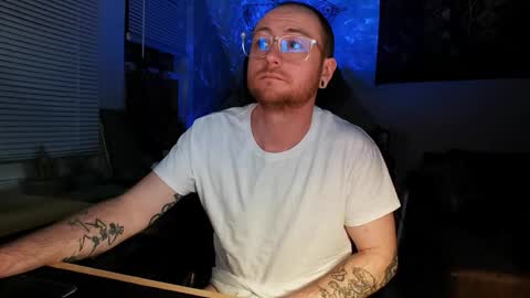 Snapshot of alex_foxe chatting on February 22, 11:25 pm Alex online show from February 22, 11:25 pm