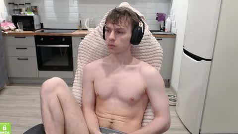 Alex online show from February 4, 1:33 am