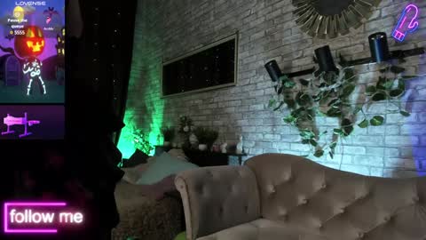 alex_howell online show from January 24, 11:56 pm