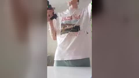 alex_liano online show from July 13, 4:15 am