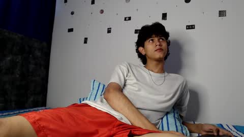 Snapshot of alex_mark_ chatting on May 12, 4:59 pm alex_mark_ online show from May 12, 4:59 pm