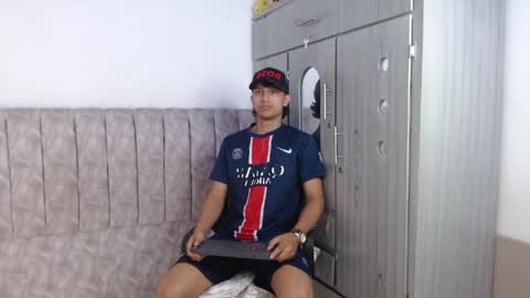 alex online show from April 11, 10:25 pm