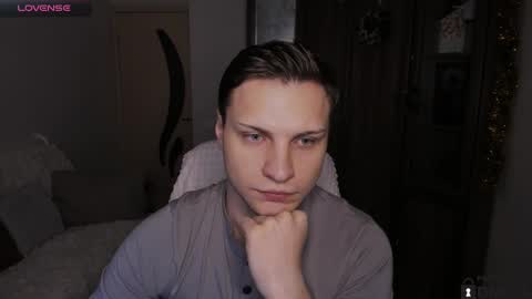 alex_milson online show from December 21, 7:54 pm