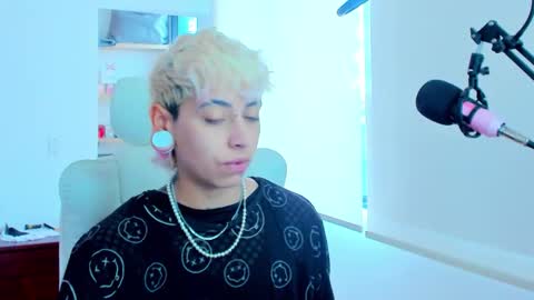 Snapshot of alex_poett chatting on November 27, 7:16 pm Residente0xxx online show from November 27, 7:16 pm