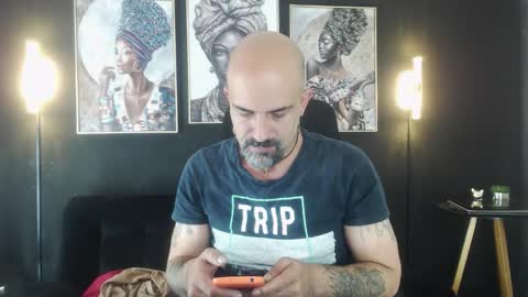 Snapshot of alex_saints_ce chatting on October 29, 1:35 pm Alex Saints online show from October 29, 1:35 pm