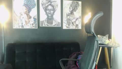 Snapshot of alex_saints_ce chatting on November 13, 2:21 am Alex Saints online show from November 13, 2:21 am