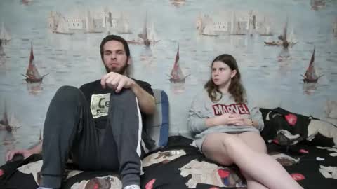 Snapshot of alex_sarah_sex chatting on November 9, 6:50 pm Alex and Sarah online show from November 9, 6:50 pm