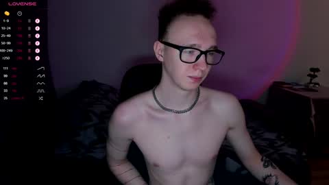 Snapshot of alex_silent chatting on January 9, 2:07 pm alex_silent online show from January 9, 2:07 pm