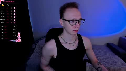 Snapshot of alex_silent chatting on September 26, 11:47 am alex_silent online show from September 26, 11:47 am
