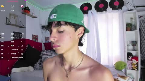 Snapshot of alex_sweet_69 chatting on February 5, 1:54 pm Alex online show from February 5, 1:54 pm