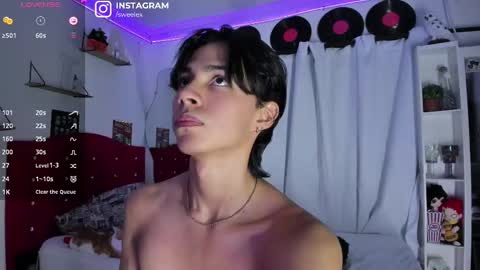 Snapshot of alex_sweet_69 chatting on February 21, 10:28 am Alex online show from February 21, 10:28 am