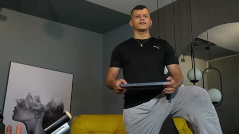 Snapshot of alex_tower chatting on January 11, 7:05 pm Alex Towers online show from January 11, 7:05 pm