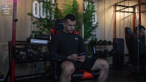 Snapshot of alex_tower chatting on February 1, 7:13 pm Alex Towers online show from February 1, 7:13 pm