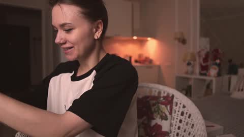 Snapshot of alexa_feels chatting on December 7, 4:36 pm Little Duck homie online show from December 7, 4:36 pm