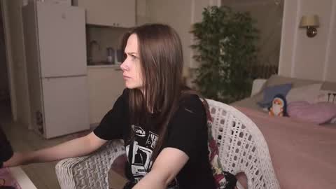 Snapshot of alexa_feels chatting on October 11, 3:32 pm Little Duck homie online show from October 11, 3:32 pm