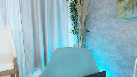 alexa_foxx27 online show from February 7, 7:28 pm