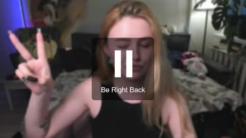 Snapshot of alexa_pirs chatting on April 21, 4:23 pm alexa_pirs online show from April 21, 4:23 pm