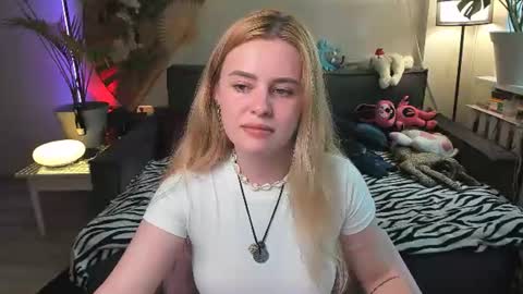 alexa_pirs online show from June 13, 3:21 pm