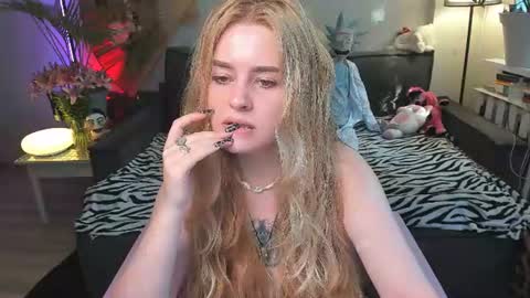 alexa_pirs online show from July 10, 2:52 pm