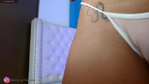 Snapshot of alexa_priincess chatting on October 20, 8:42 pm online show from October 20, 8:42 pm