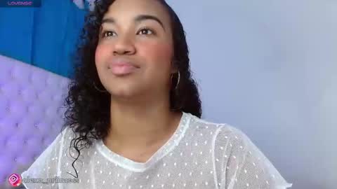 Snapshot of alexa_priincess chatting on October 22, 8:30 pm online show from October 22, 8:30 pm