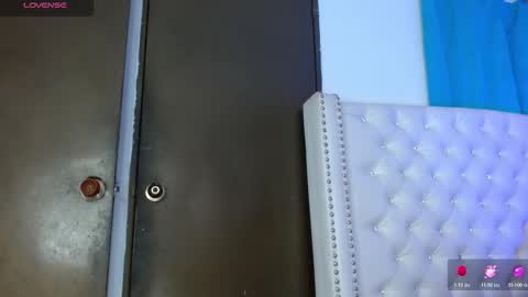 Snapshot of alexa_priincess chatting on November 15, 3:30 pm online show from November 15, 3:30 pm