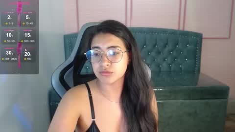 Alexandra online show from October 6, 11:40 am