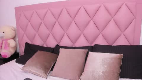 Snapshot of alexa_star1 chatting on January 17, 4:57 pm Alexa online show from January 17, 4:57 pm