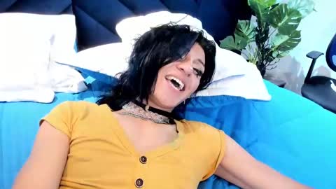 alexa_vandercloude online show from February 6, 12:22 am
