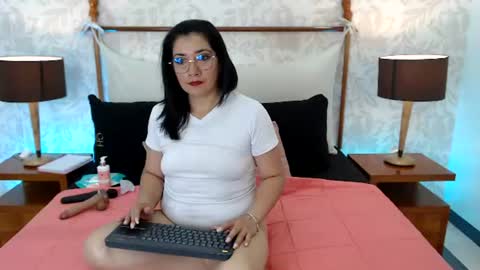 Snapshot of alexaa_sanz chatting on June 16, 5:59 pm Alexaa sanz online show from June 16, 5:59 pm