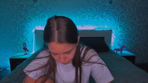 angel online show from December 12, 6:47 am