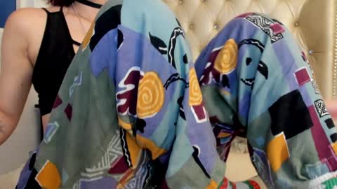 Snapshot of alexafoxy18 chatting on December 22, 5:34 am ALEXA online show from December 22, 5:34 am