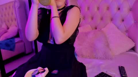 Snapshot of alexafoxy18 chatting on January 30, 4:27 am ALEXA online show from January 30, 4:27 am