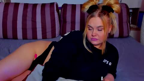 AlexaLaVibes online show from April 14, 7:58 am