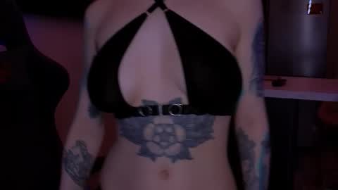 Snapshot of alexamason chatting on February 15, 1:13 am Alexa Mason online show from February 15, 1:13 am