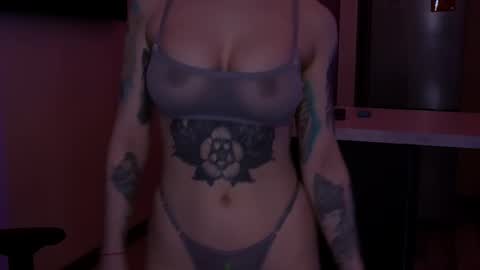 Snapshot of alexamason chatting on February 20, 1:13 am Alexa Mason online show from February 20, 1:13 am