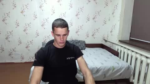 Snapshot of alexanderstrongs chatting on October 7, 8:17 pm alexanderstrongs online show from October 7, 8:17 pm