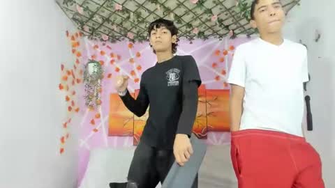 chicos hot online show from February 25, 1:20 am