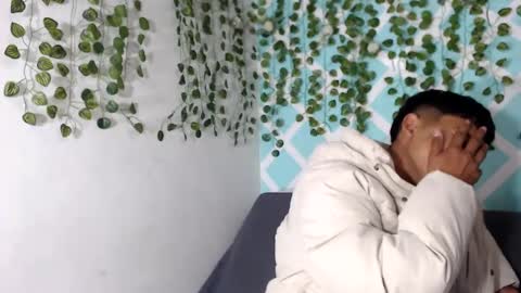 chicos hot online show from September 12, 1:33 pm