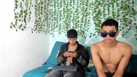 chicos hot online show from September 29, 1:38 pm