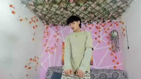 chicos hot online show from December 17, 2:23 pm