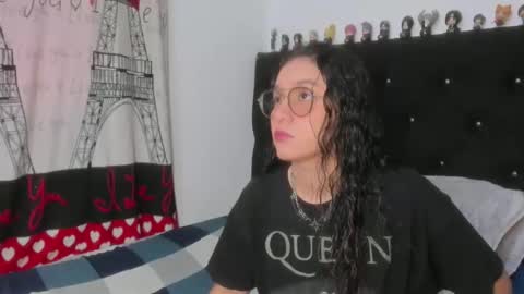 alexandra clauss online show from June 7, 9:29 pm