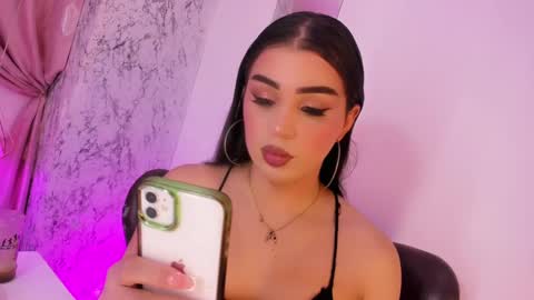 Snapshot of alexandra_evanz chatting on March 6, 11:58 am Alexandra Spellman online show from March 6, 11:58 am