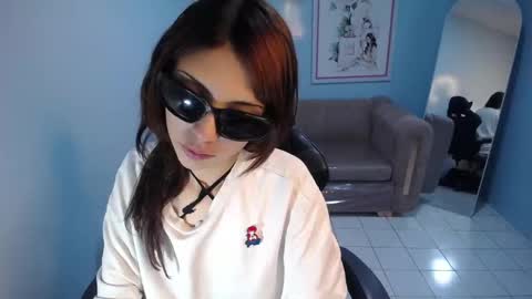 alexandra  online show from November 11, 7:58 pm