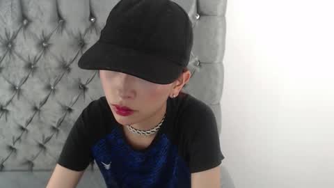 alexandra  online show from December 4, 8:28 pm