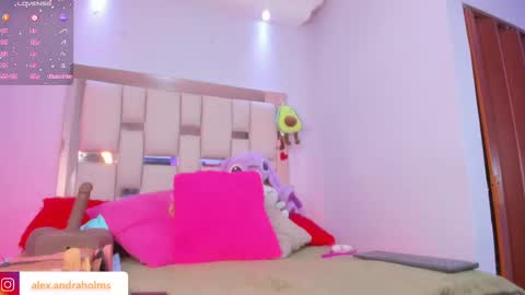 alexandra_holms1 online show from October 3, 8:39 pm