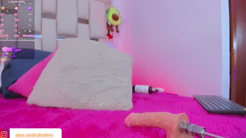 Snapshot of alexandra_holms1 chatting on November 8, 10:30 pm alexandra_holms1 online show from November 8, 10:30 pm